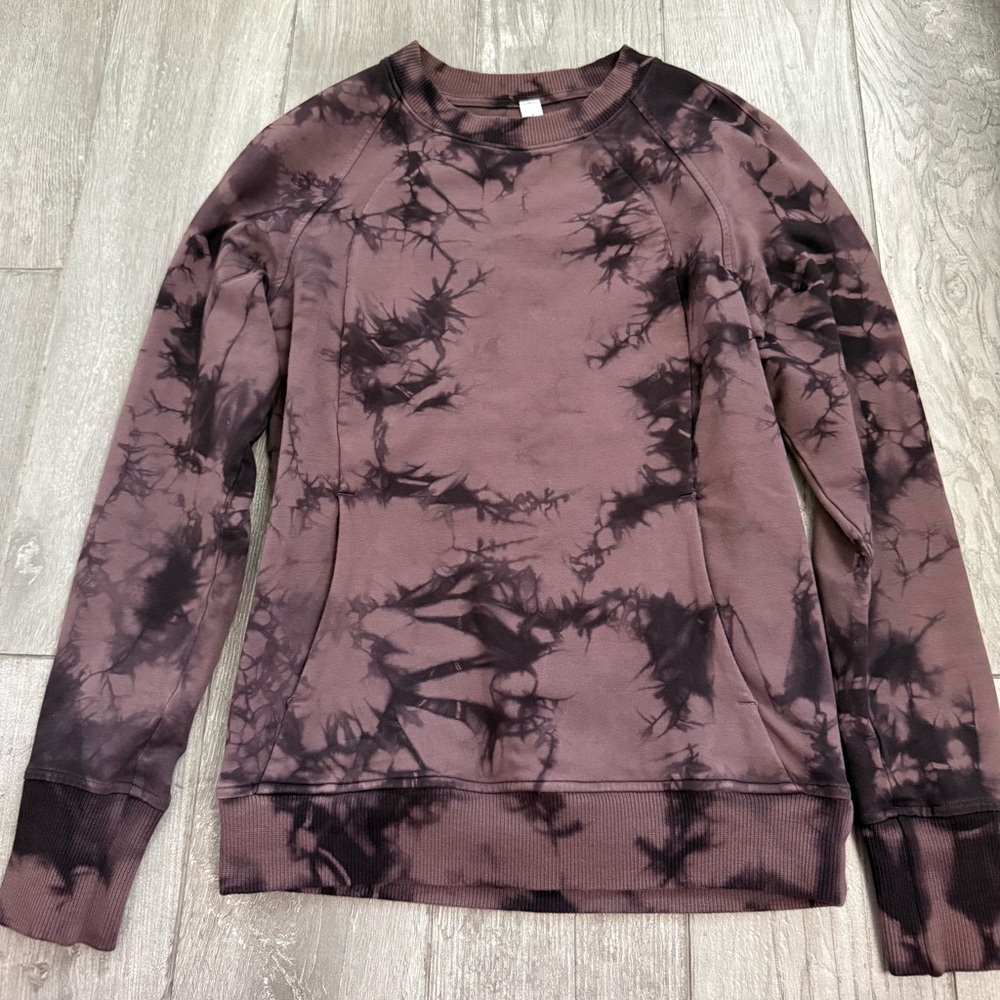 Lululemon Athletica Scuba Crew Neck Shibori Purple Black Tie Dye